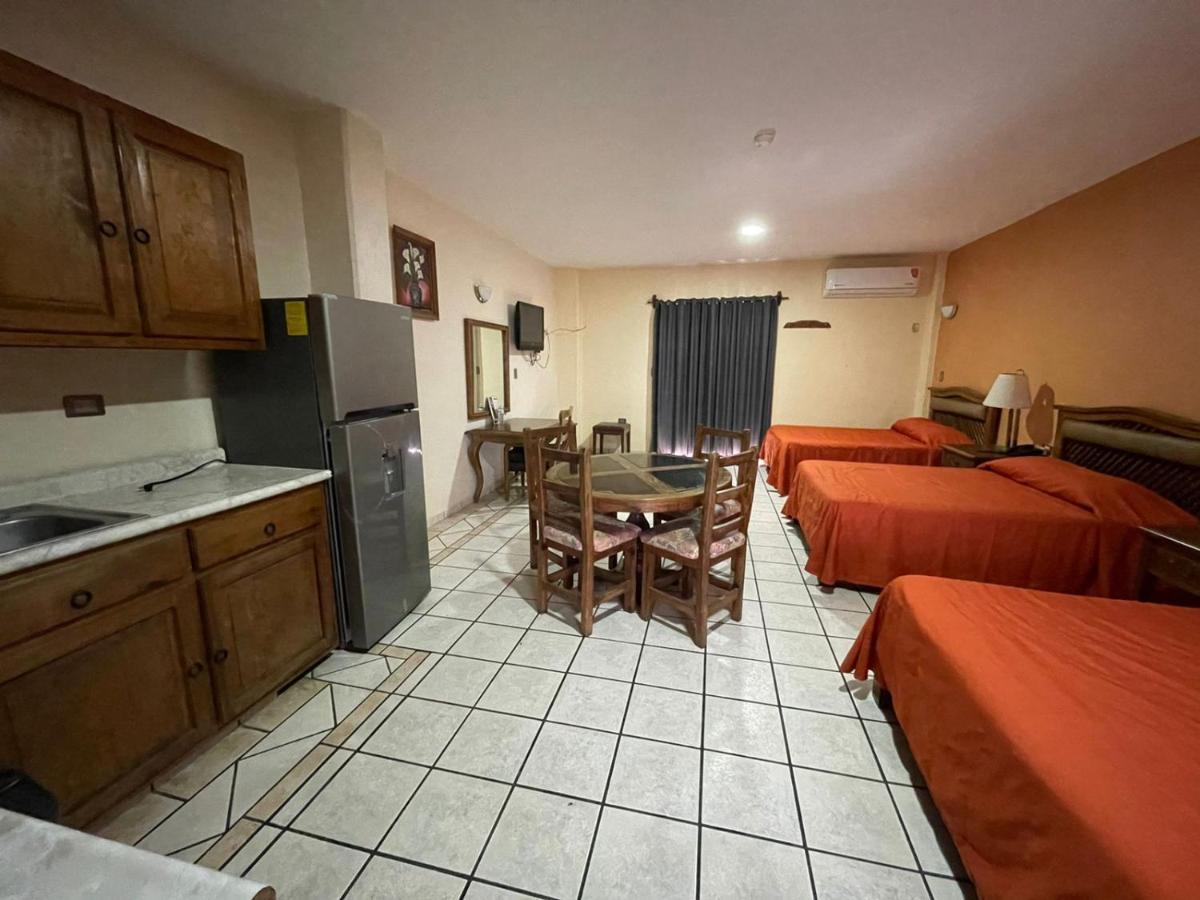 Hotel Las Fuentes 로스모치스 외부 사진