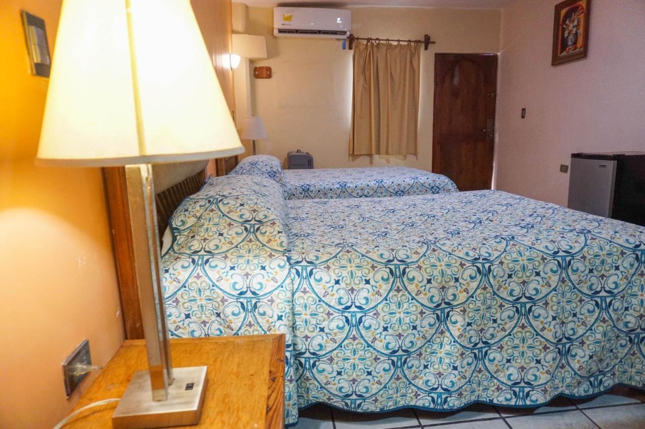 Hotel Las Fuentes 로스모치스 외부 사진