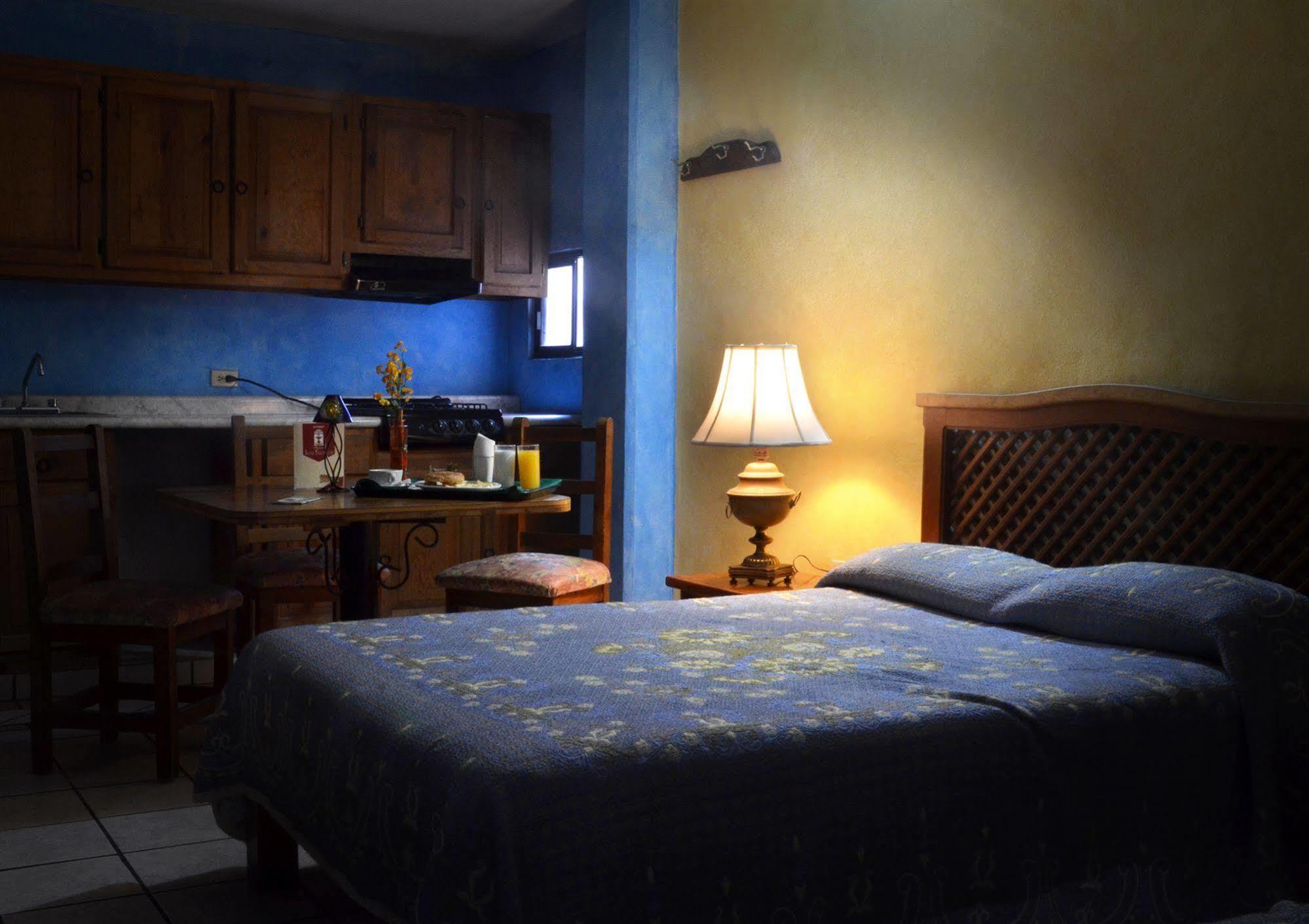 Hotel Las Fuentes 로스모치스 외부 사진